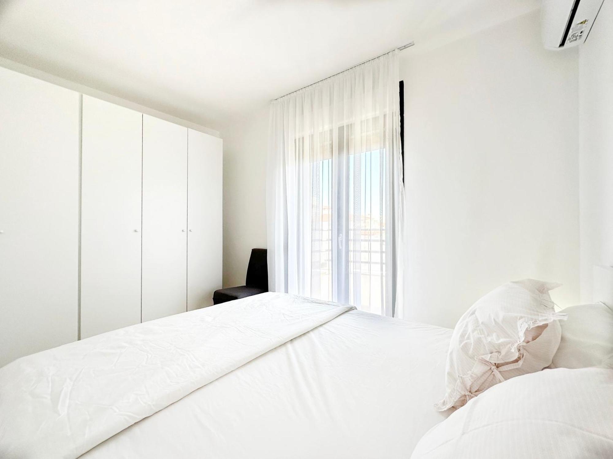 S'Akvarel 4 - Private Garage Apartman Split Kültér fotó